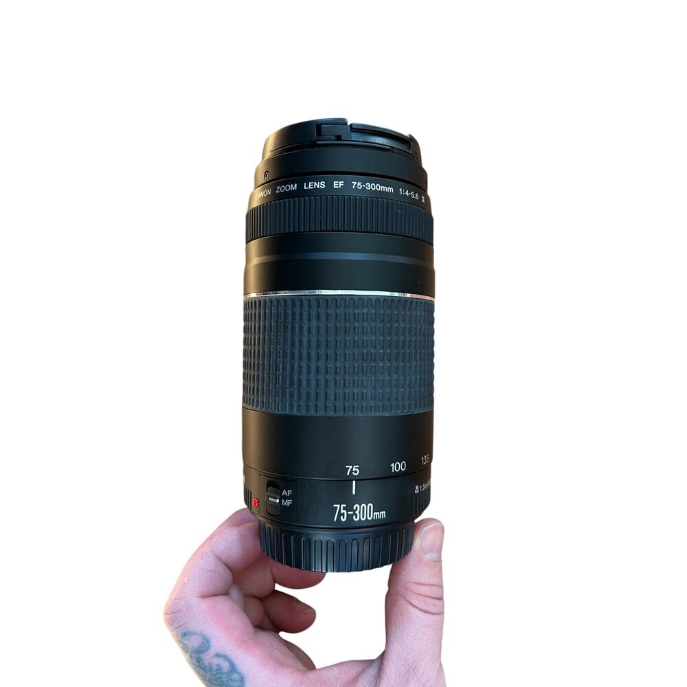 Canon Telephoto Zoom Lens EF 75-300mm 1:4-5.6 III
